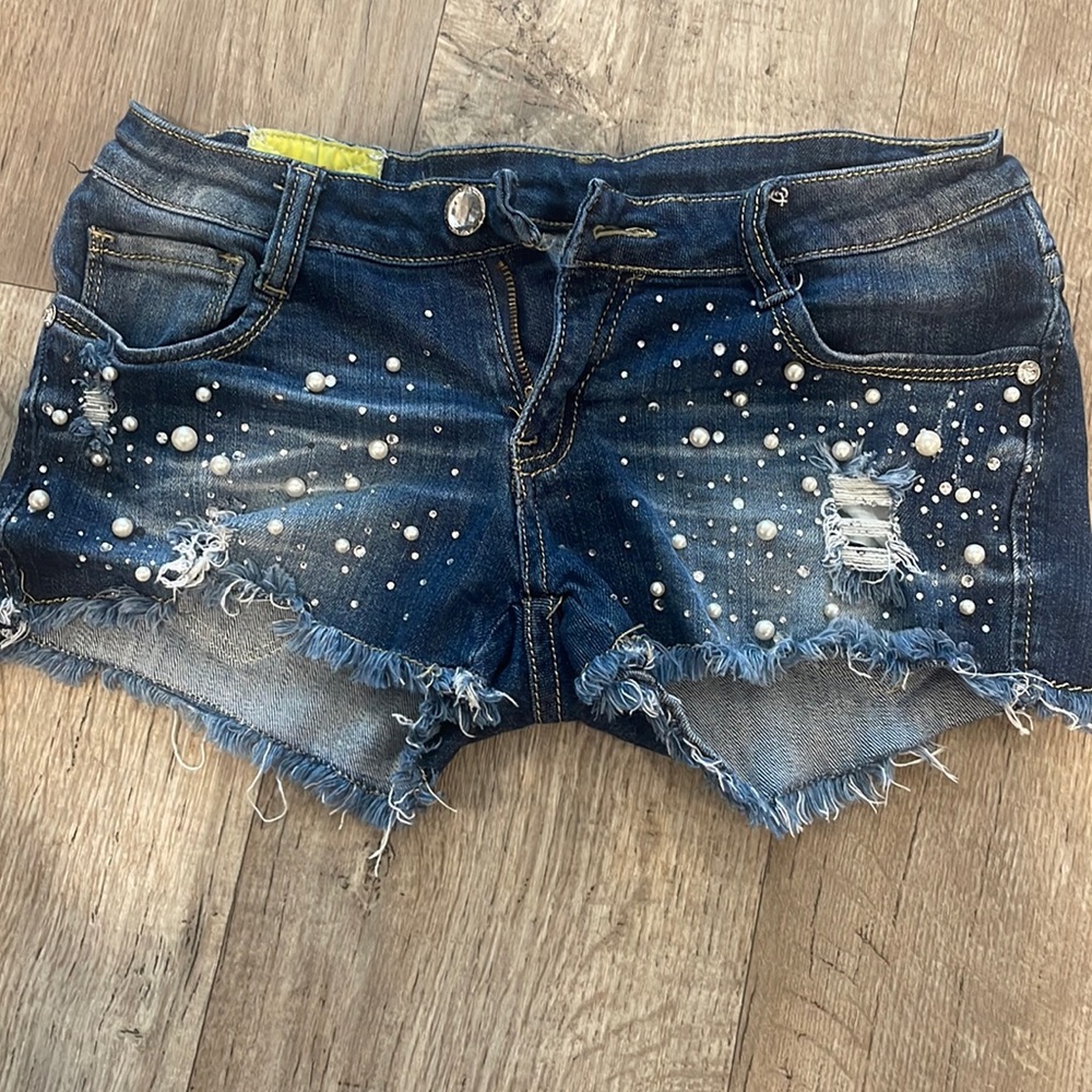 Pearly jean shorties